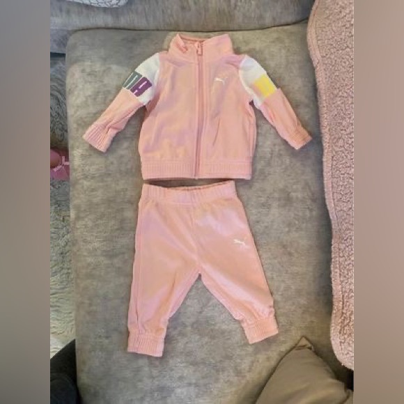 Baby Puma Tracksuit - Picture 2 of 4